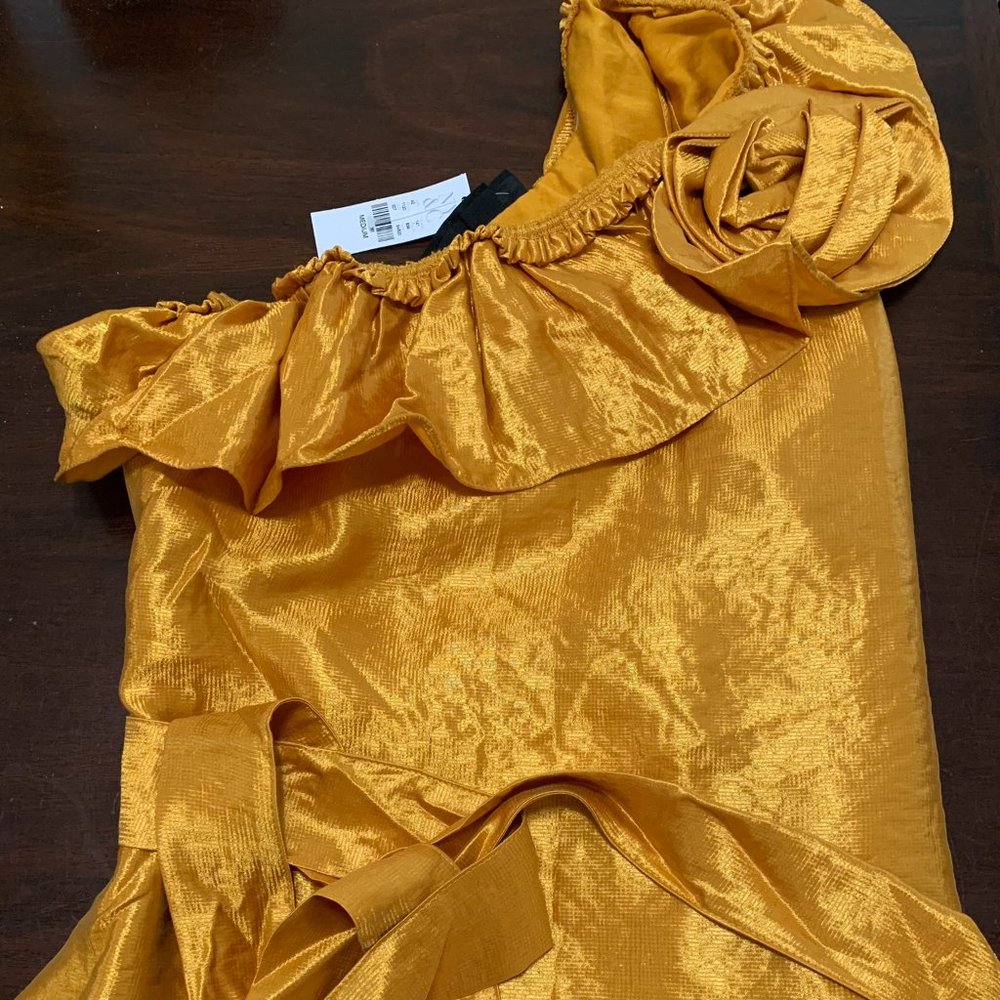 New York & Company One Shoulder Top